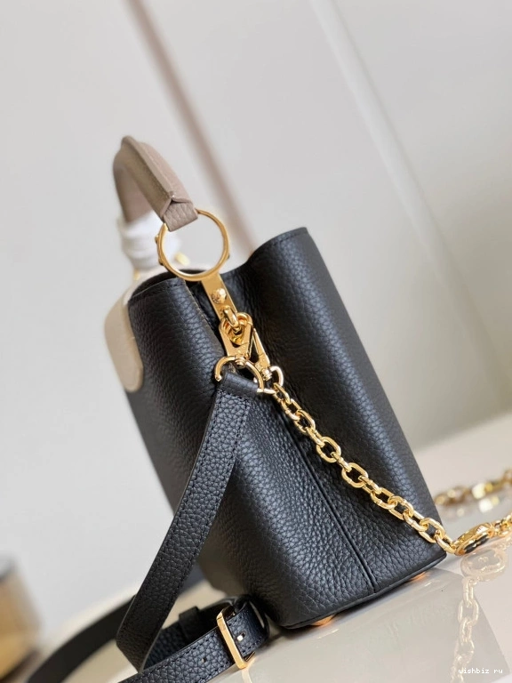 WIS CAPUCINES BB LOUIS VUITTON 1222